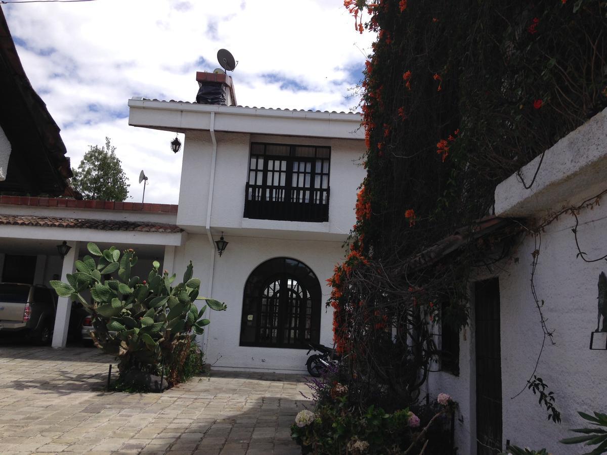 Mansion Samzara Hosteleria Sangolquí المظهر الخارجي الصورة